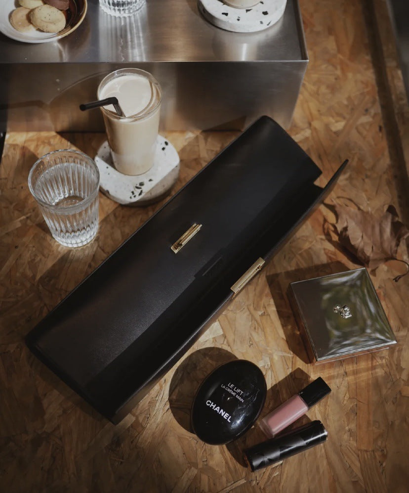 Niche Baguette With Creamy Leather Noodles