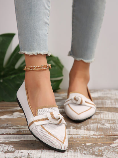 Pointed Flat Pumps