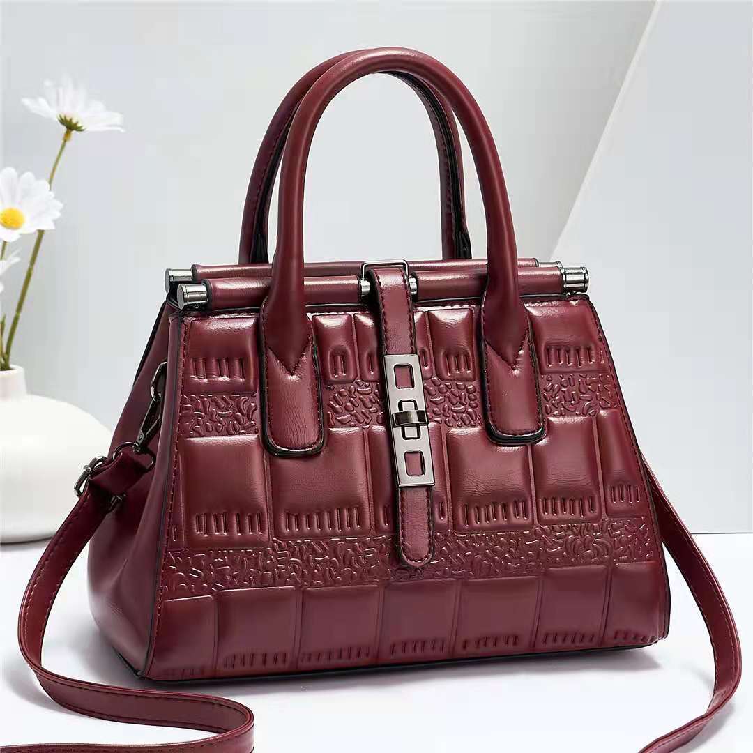 Trendy Shoulder Bags