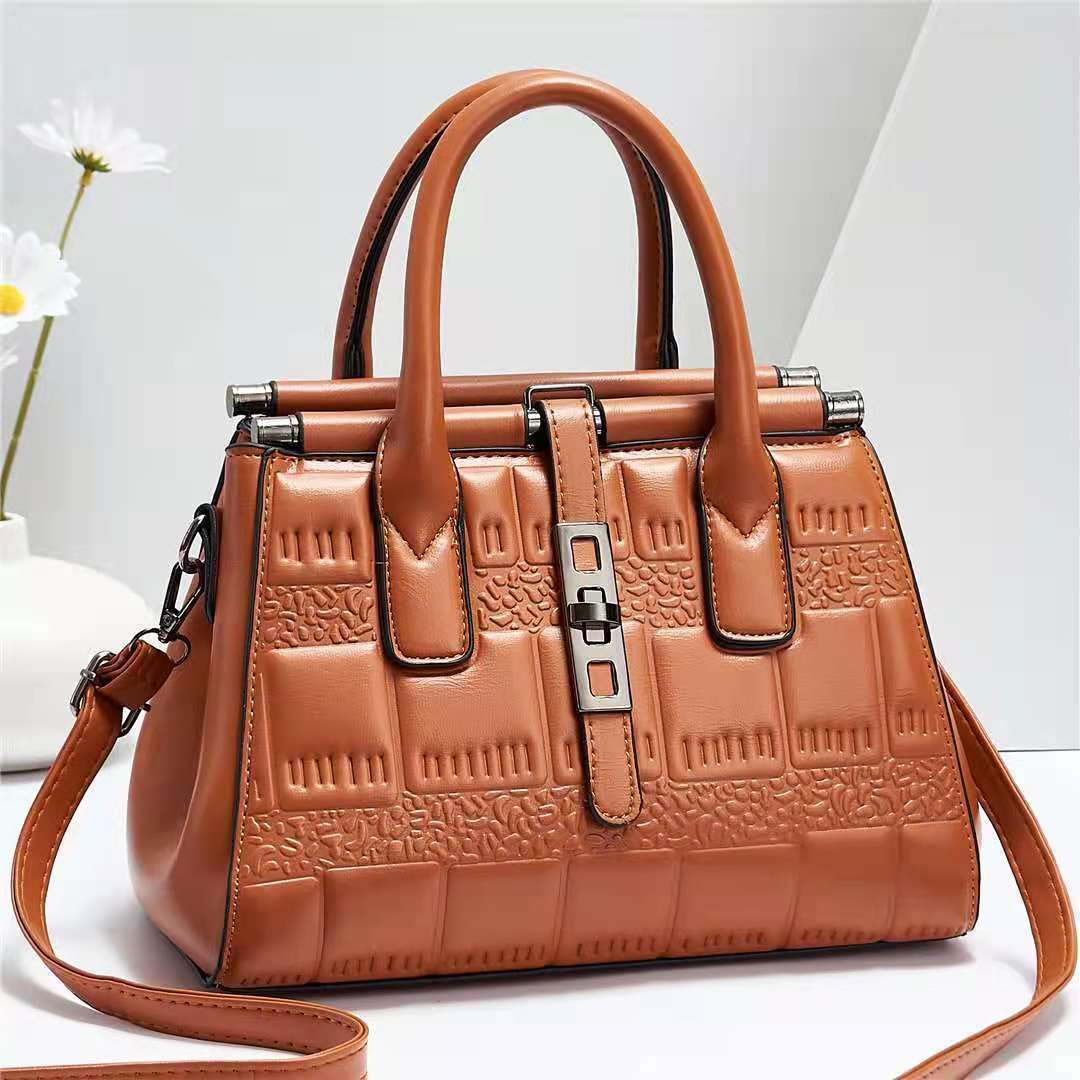 Trendy Shoulder Bags