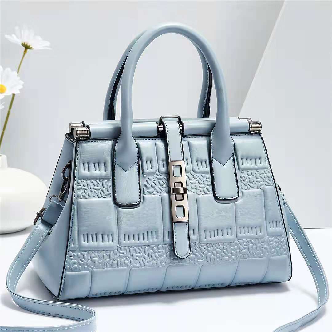 Trendy Shoulder Bags
