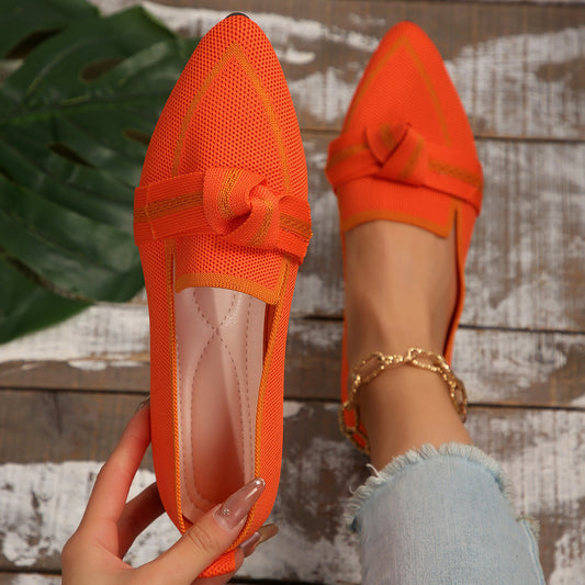 Pointed Flat Pumps